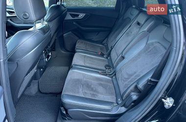 Позашляховик / Кросовер Audi Q7 2017 в Києві