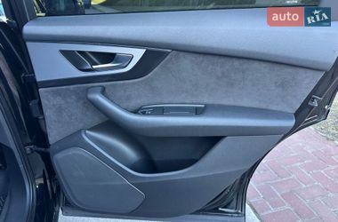 Позашляховик / Кросовер Audi Q7 2017 в Києві