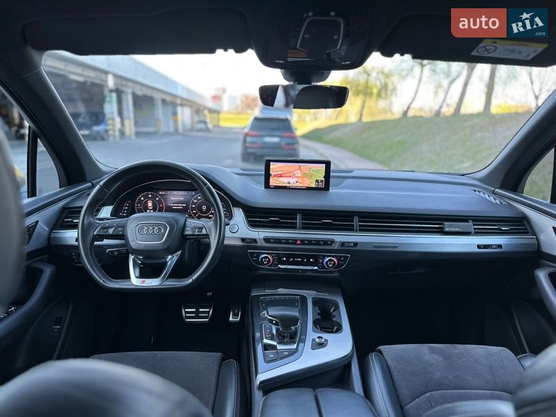 Позашляховик / Кросовер Audi Q7 2017 в Києві