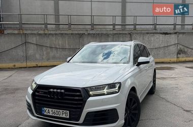 Позашляховик / Кросовер Audi Q7 2016 в Києві