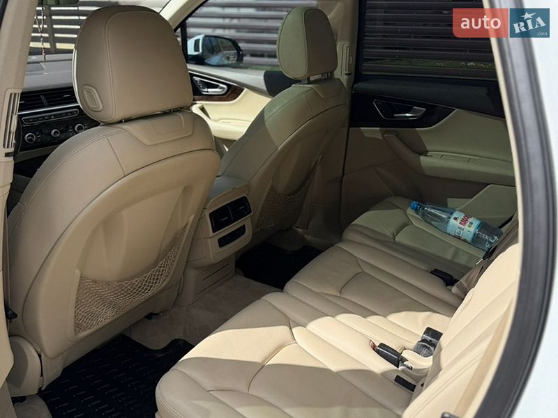 Внедорожник / Кроссовер Audi Q7 2016 в Львове