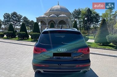 Внедорожник / Кроссовер Audi Q7 2010 в Измаиле