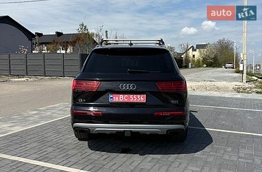 Внедорожник / Кроссовер Audi Q7 2017 в Ровно