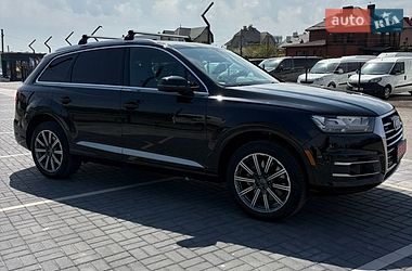 Внедорожник / Кроссовер Audi Q7 2017 в Ровно