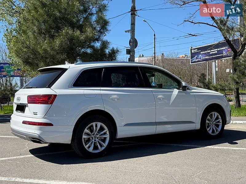 Внедорожник / Кроссовер Audi Q7 2017 в Одессе