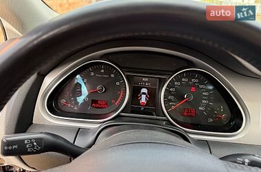 Внедорожник / Кроссовер Audi Q7 2011 в Корсуне-Шевченковском