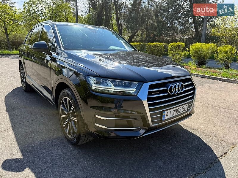 Внедорожник / Кроссовер Audi Q7 2019 в Киеве