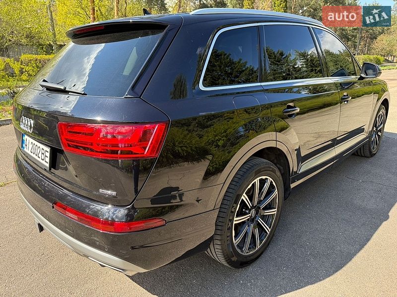 Внедорожник / Кроссовер Audi Q7 2019 в Киеве