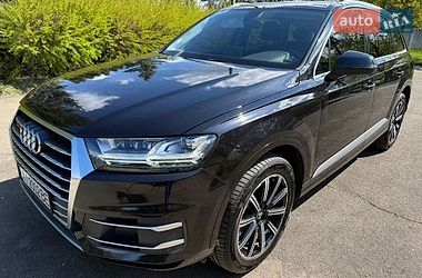 Позашляховик / Кросовер Audi Q7 2019 в Києві