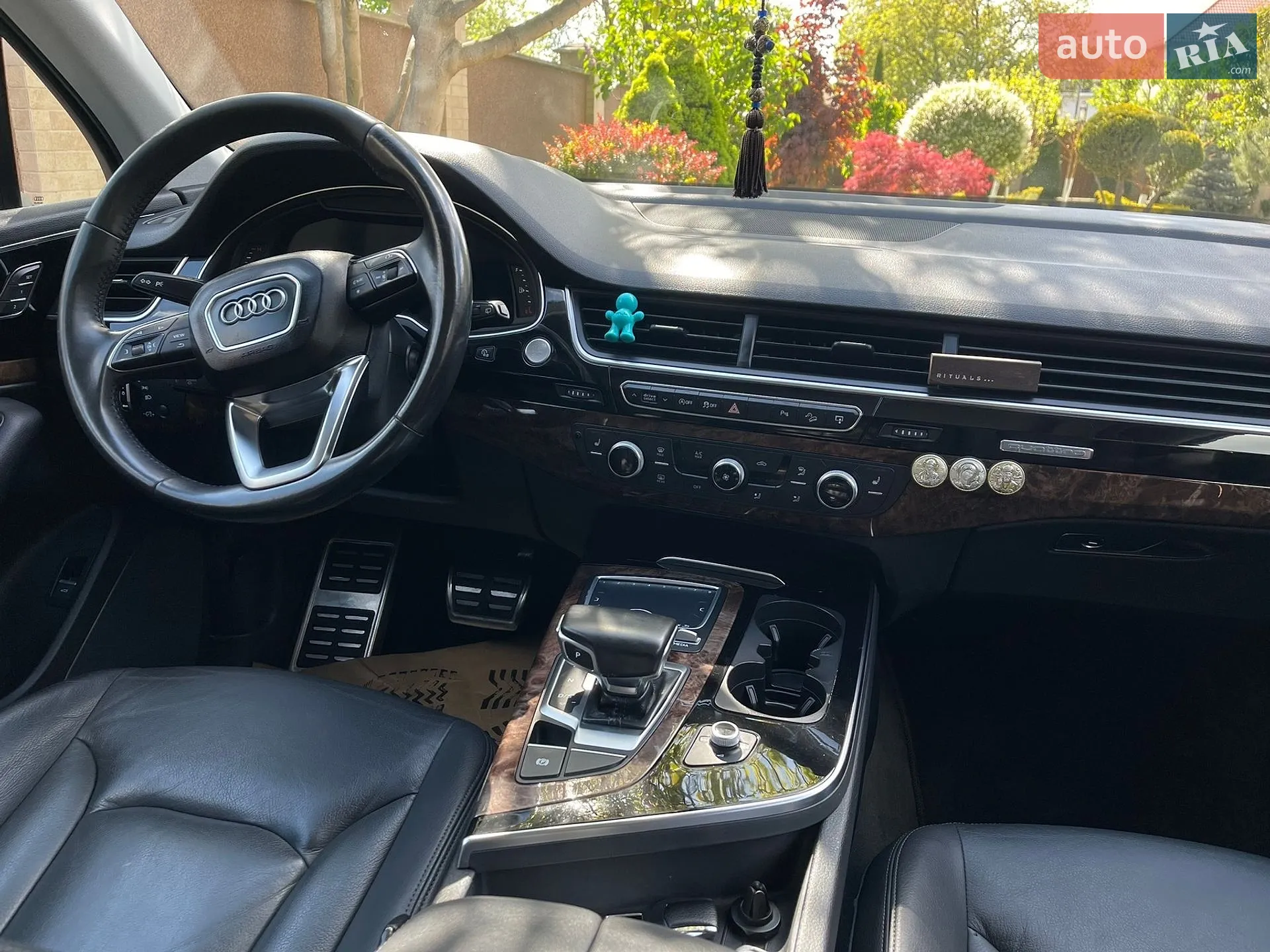 Audi Q7 2016 VIN WA1LAAF70HD012698 фото оголошення 20 з 29