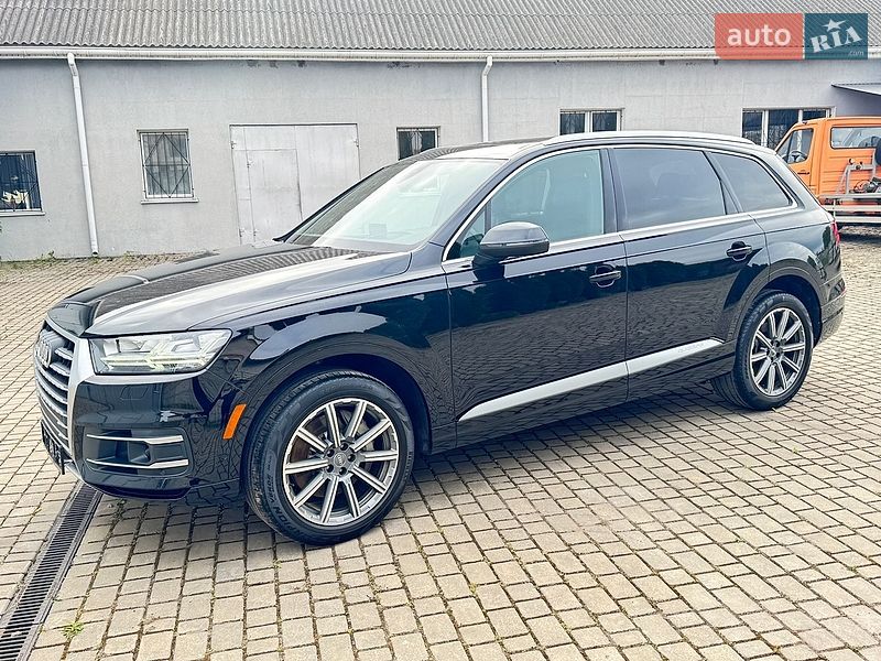 Позашляховик / Кросовер Audi Q7 2018 в Нововолинську