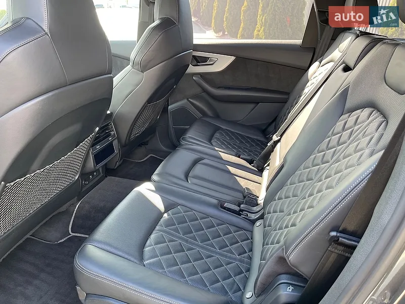 Audi Q7 2020 VIN WAUZZZ4M9MD011864 фото оголошення 16 з 63