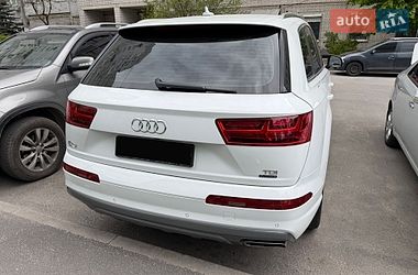 Внедорожник / Кроссовер Audi Q7 2016 в Днепре