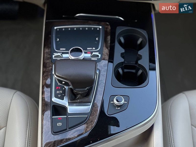 Внедорожник / Кроссовер Audi Q7 2018 в Львове