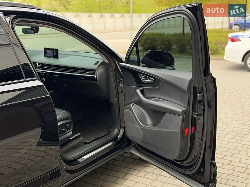 Внедорожник / Кроссовер Audi Q7 2018 в Ивано-Франковске
