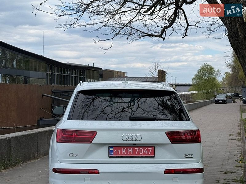 Внедорожник / Кроссовер Audi Q7 2018 в Киеве