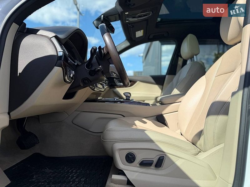 Внедорожник / Кроссовер Audi Q7 2017 в Львове