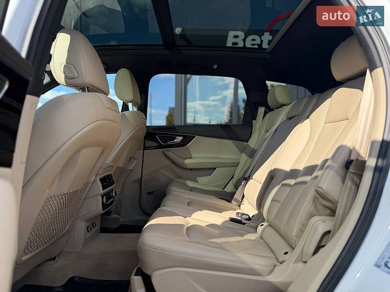 Внедорожник / Кроссовер Audi Q7 2017 в Львове