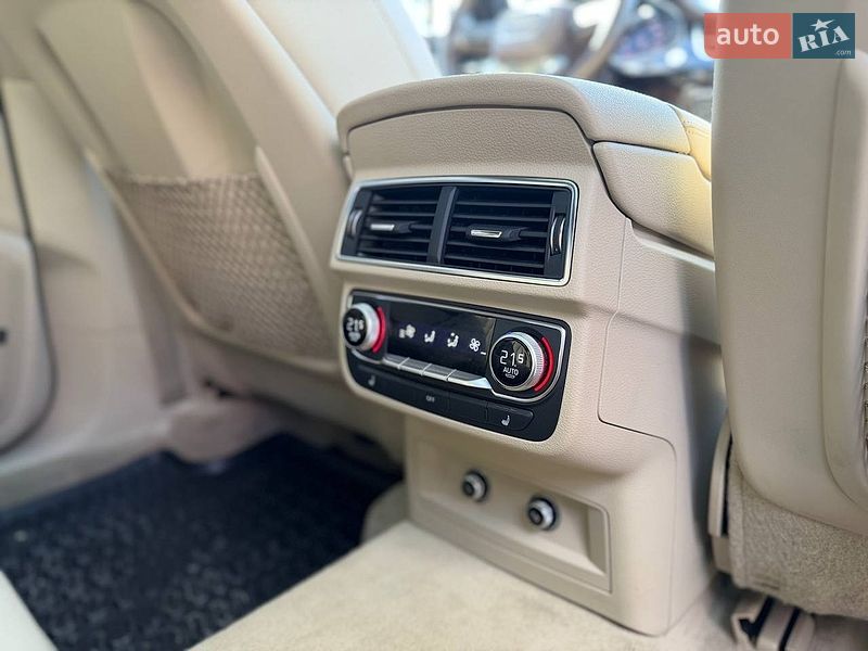 Внедорожник / Кроссовер Audi Q7 2017 в Львове
