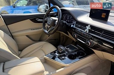 Внедорожник / Кроссовер Audi Q7 2017 в Львове