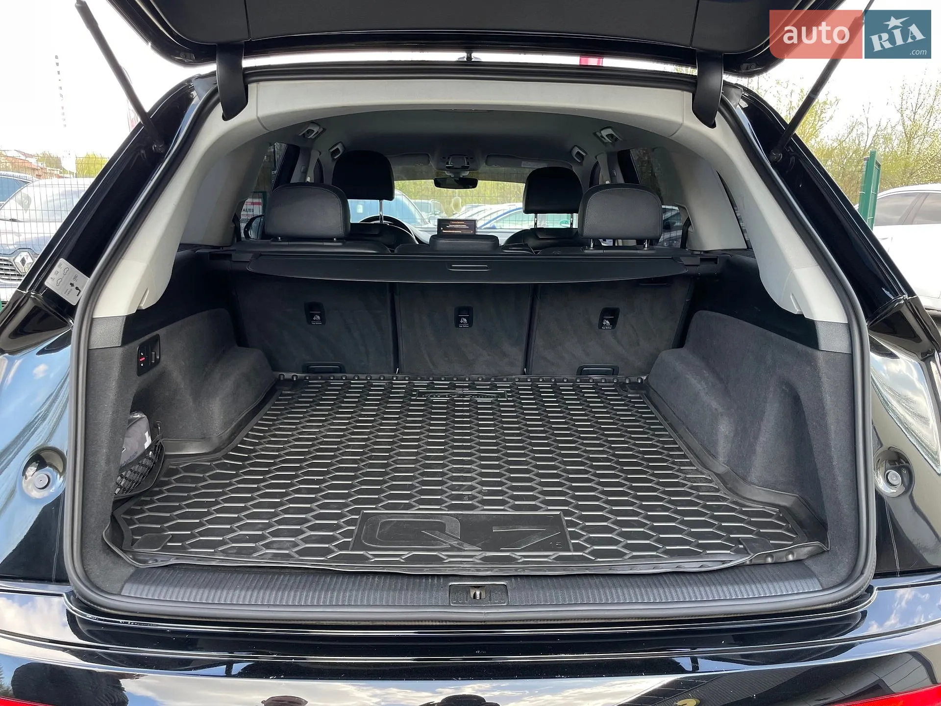 2016 Audi Q7 - мініатюра 28