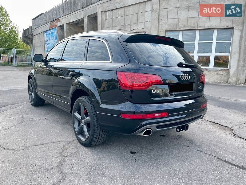 Позашляховик / Кросовер Audi Q7 2014 в Вінниці