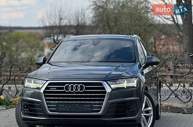 Внедорожник / Кроссовер Audi Q7 2017 в Дрогобыче