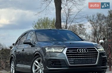 Внедорожник / Кроссовер Audi Q7 2017 в Дрогобыче