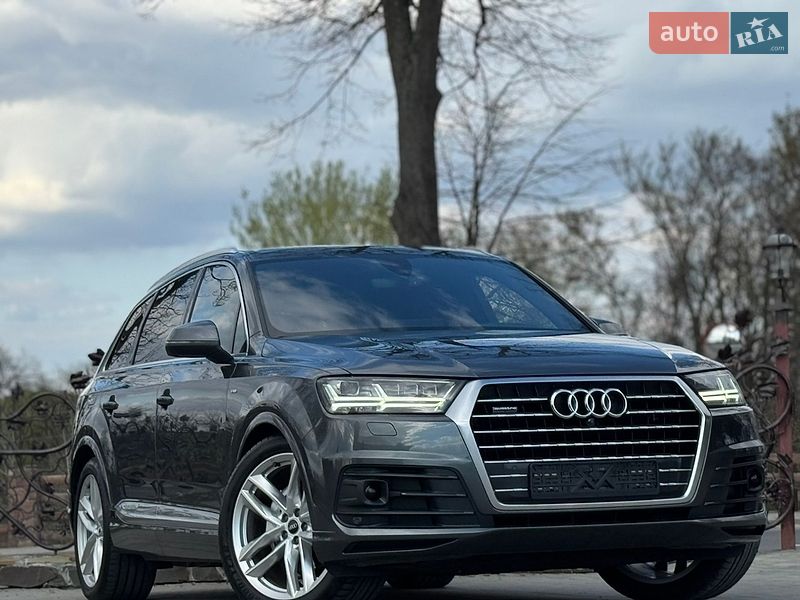 Внедорожник / Кроссовер Audi Q7 2017 в Дрогобыче