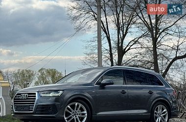 Внедорожник / Кроссовер Audi Q7 2017 в Дрогобыче