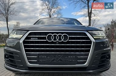 Внедорожник / Кроссовер Audi Q7 2017 в Дрогобыче
