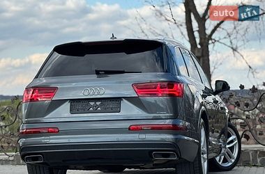 Внедорожник / Кроссовер Audi Q7 2017 в Дрогобыче