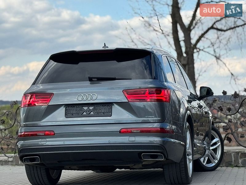 Внедорожник / Кроссовер Audi Q7 2017 в Дрогобыче