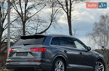 Внедорожник / Кроссовер Audi Q7 2017 в Дрогобыче