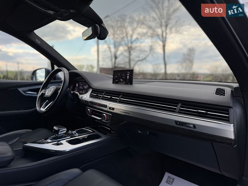 Внедорожник / Кроссовер Audi Q7 2017 в Дрогобыче