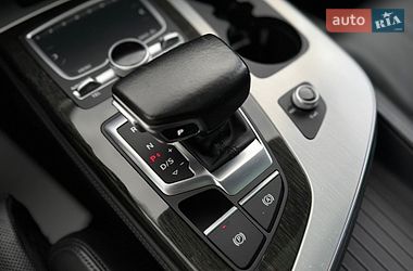 Внедорожник / Кроссовер Audi Q7 2017 в Дрогобыче