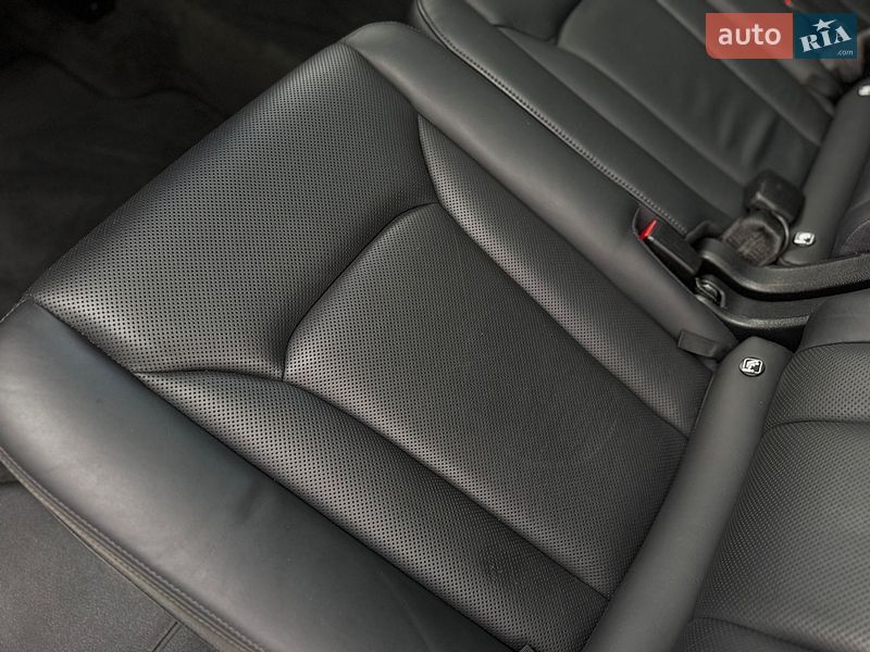 Внедорожник / Кроссовер Audi Q7 2017 в Дрогобыче