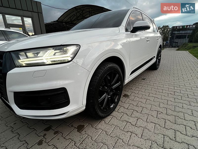Внедорожник / Кроссовер Audi Q7 2017 в Львове