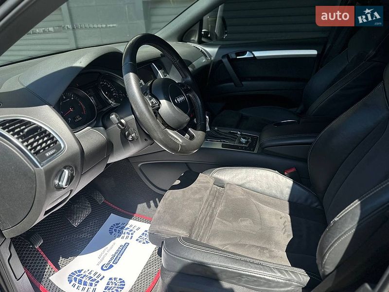 Позашляховик / Кросовер Audi Q7 2013 в Києві