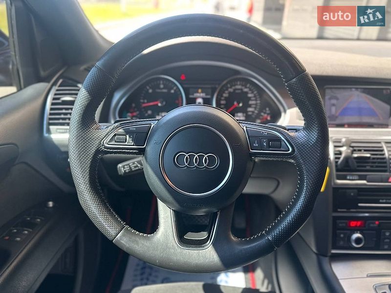 Позашляховик / Кросовер Audi Q7 2013 в Києві
