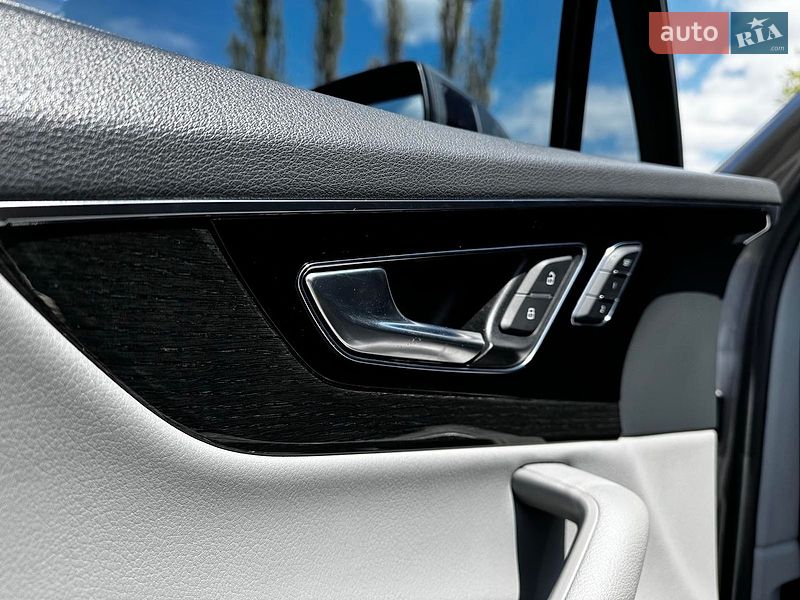 Позашляховик / Кросовер Audi Q7 2016 в Києві