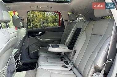 Позашляховик / Кросовер Audi Q7 2016 в Києві