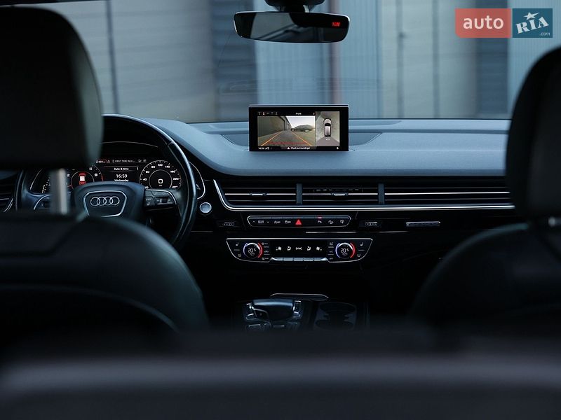 Внедорожник / Кроссовер Audi Q7 2016 в Сарнах