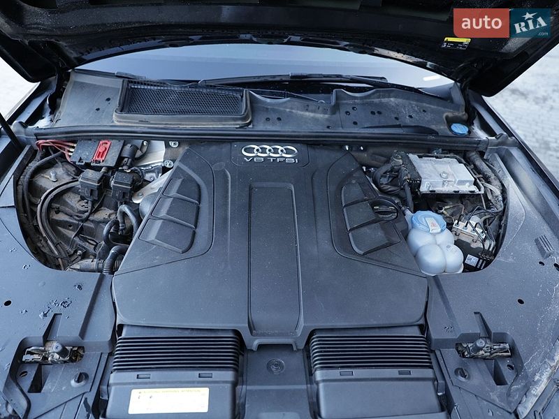 Внедорожник / Кроссовер Audi Q7 2016 в Сарнах