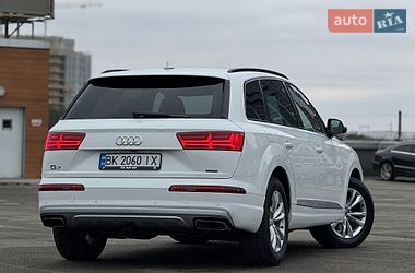 Внедорожник / Кроссовер Audi Q7 2017 в Киеве
