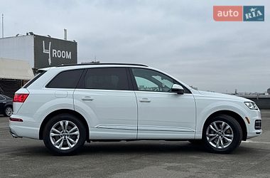 Внедорожник / Кроссовер Audi Q7 2017 в Киеве