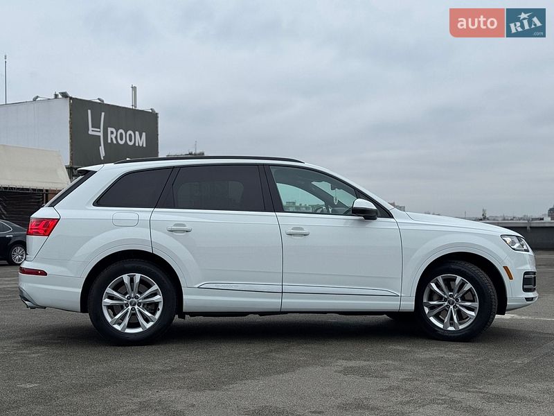 Внедорожник / Кроссовер Audi Q7 2017 в Киеве