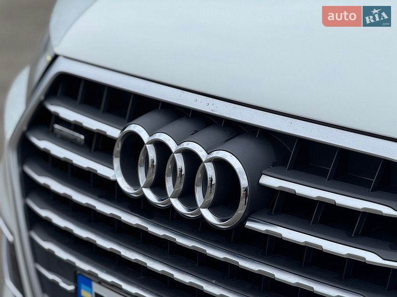 Внедорожник / Кроссовер Audi Q7 2017 в Киеве