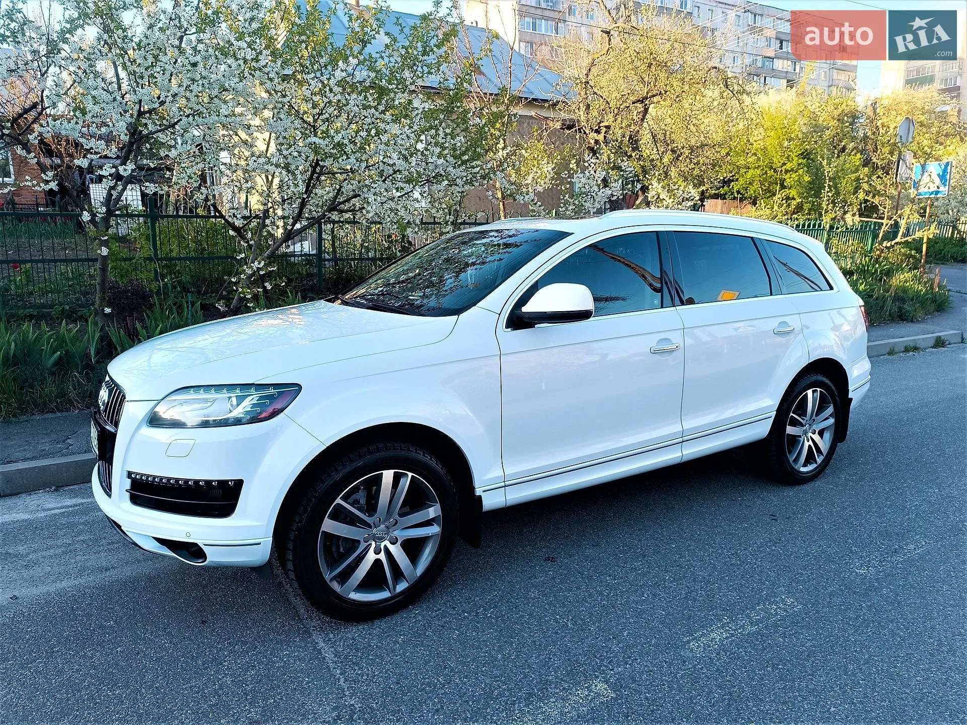 Audi Q7 2014 VIN WA1LMAFE5FD003904 фото оголошення 3 з 5