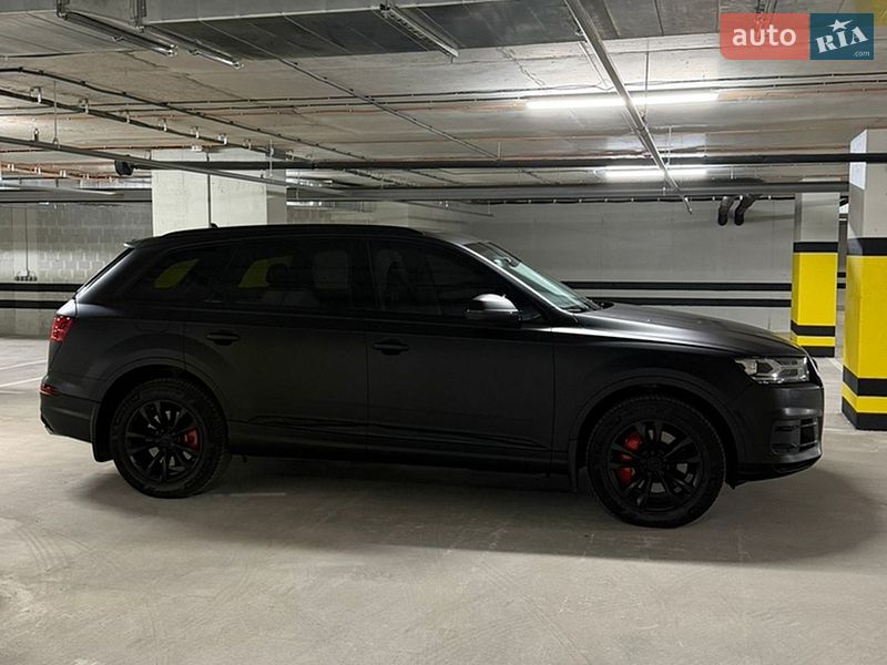Позашляховик / Кросовер Audi Q7 2016 в Дніпрі